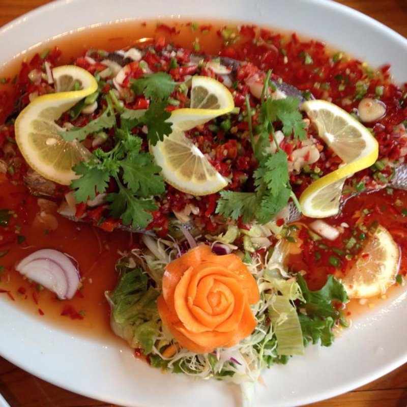 鯛のレモンソース仕立て(ジャスミン タイ 六本木本店)