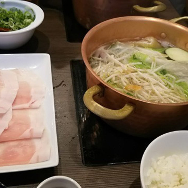 豚しゃぶ(しゃぶしゃぶ 藤 （【旧店名】路地乃　一斗）)