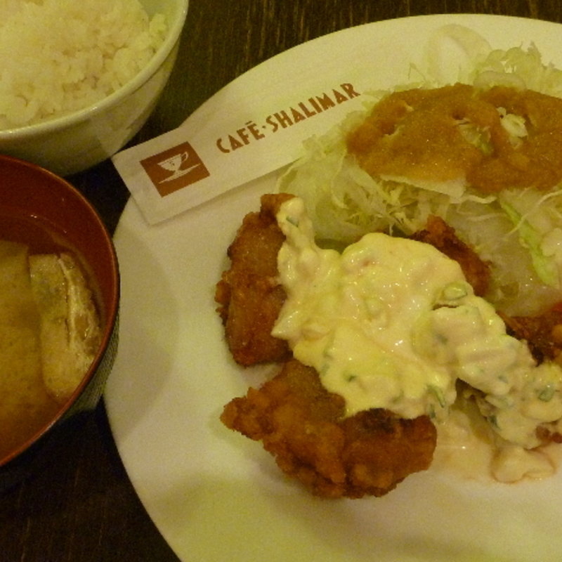 選べる鶏のから揚げ定食(シャリマアル)