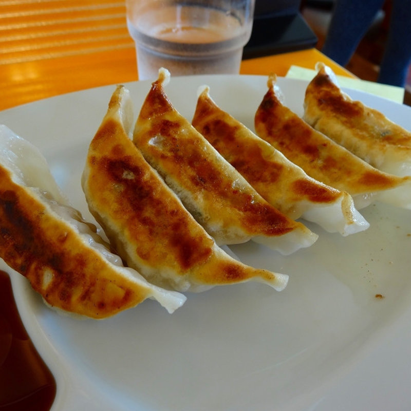 餃子(タンメンしょうや)