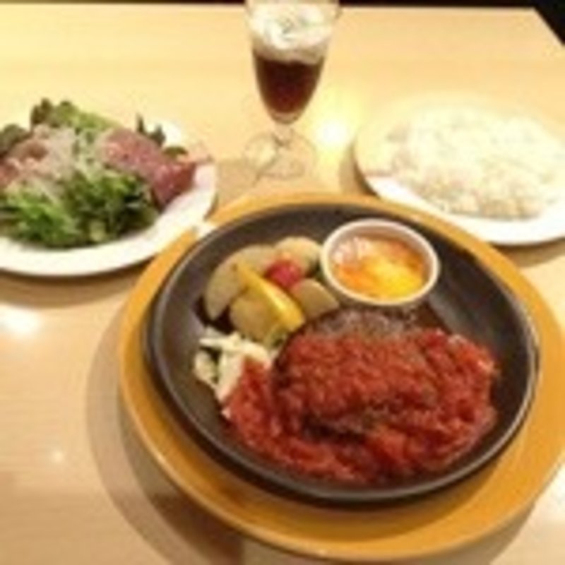 チーズフォンデュソースのたっぷり野菜ハンバーグセット(ジョナサン 小石川柳町店)