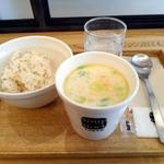 レギュラーカップセット（桜海老と春キャベツのクリームスープ＋ご飯）(Soup Stock Tokyo CIAL桜木町店)
