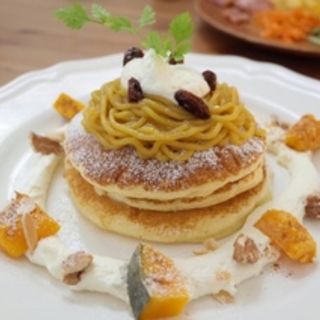 安納芋のモンブランパンケーキ(スイート ブロッサム カフェ （Sweet blossom cafe）)