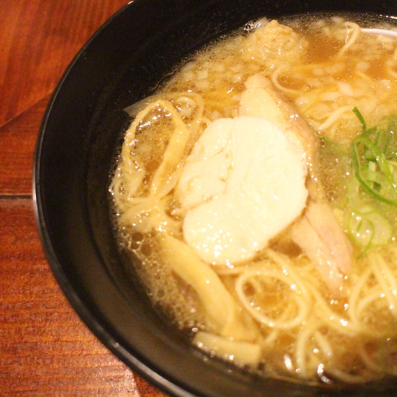 知床鶏醤油そば(濃厚鶏白湯ラーメン 鶏まさ)