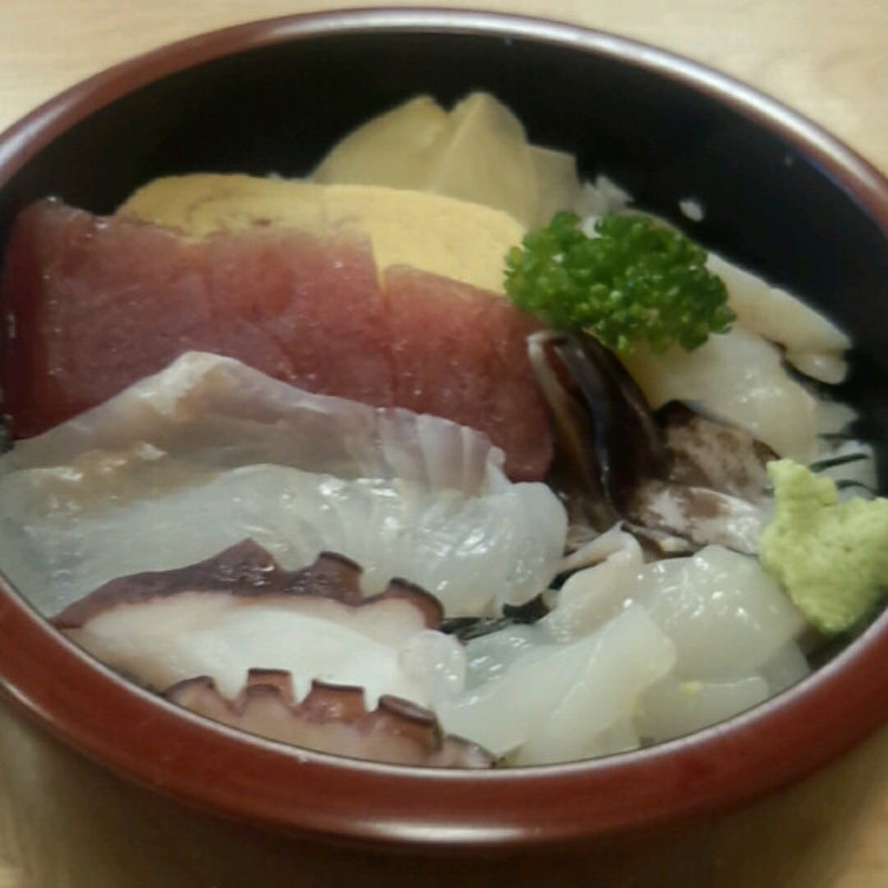 海鮮丼ランチ(すし安 )