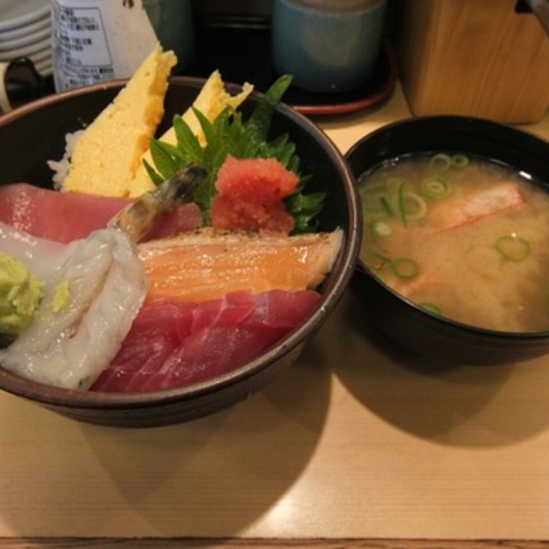 ランチ日替り丼(すし松 蒲田1号店)