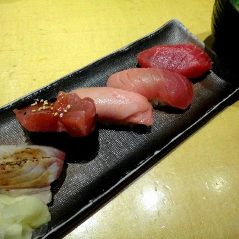 本鮪　「五貫盛」(すしのみさきや 横浜スカイビル店)