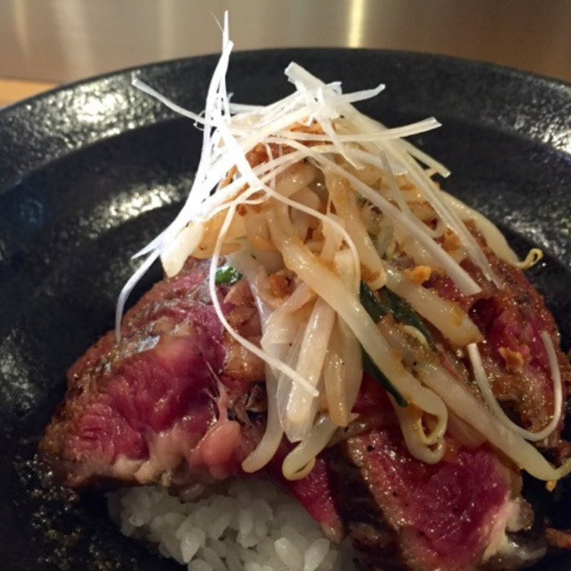 国産牛ロースステーキ丼(ステーキ食堂 BECO （ベコ）)