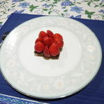苺と木苺とピスタチオのタルト