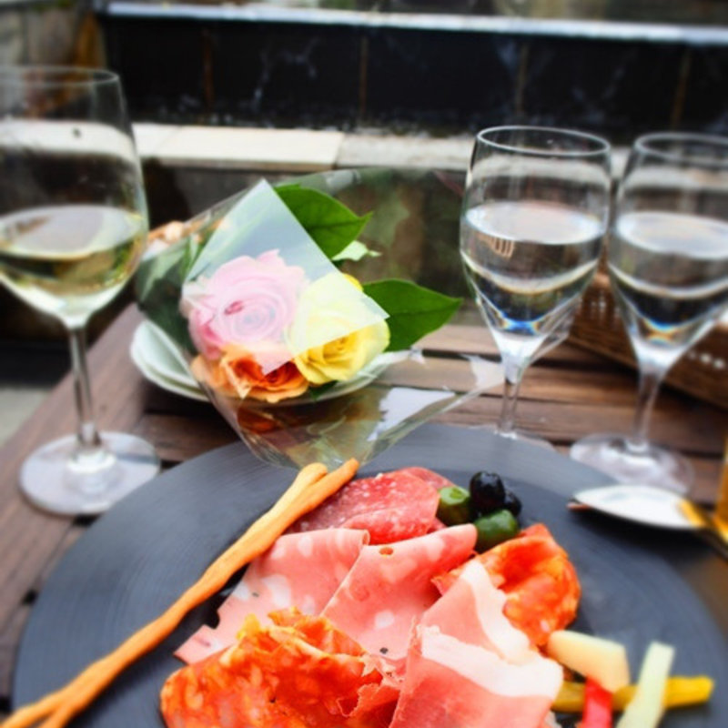 生ハムとサラミの盛り合わせ(ゼックス代官山 ザ・バー （XEX DAIKANYAMA / The BAR）)