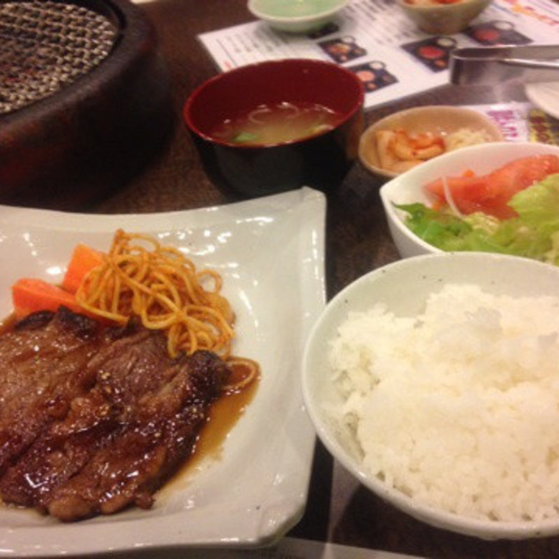 ステーキ定食(焼肉せんりゅう 綾瀬駅前店 )