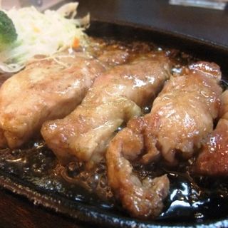 肩ロース鉄板焼ステーキ定食(そ・これこれ豚肉屋)