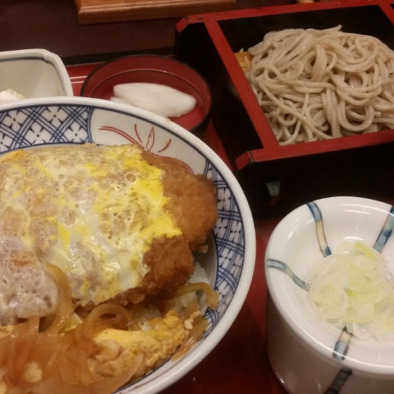 カツ丼セット(そば処 丸松 空港店 )