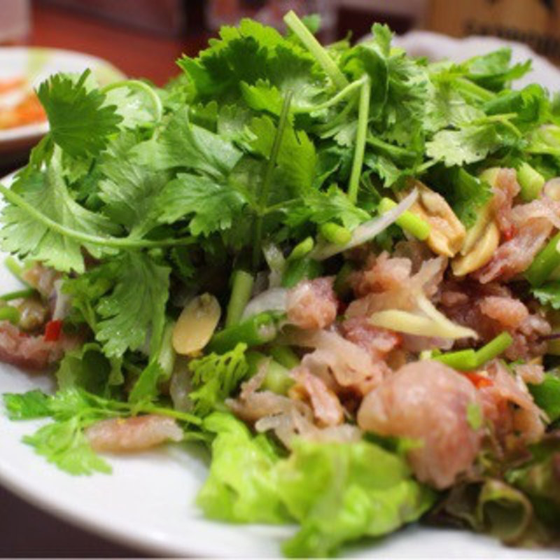 生ソーセージのサラダ(ソンポーン )