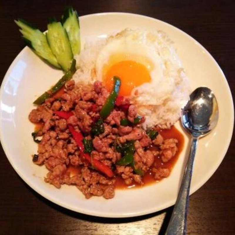 オ グラパオ ムー(タァナムタイ)