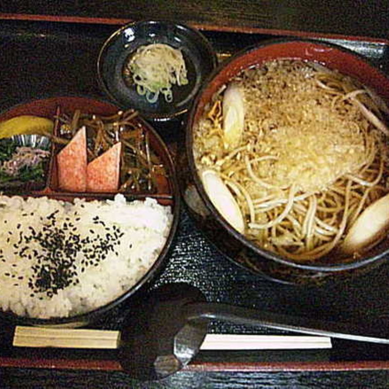 そば定食(たかみ )
