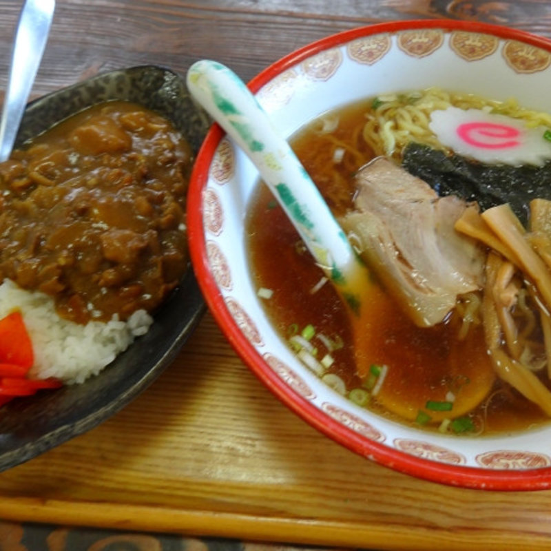 半カレーラーメンセット(たから亭)