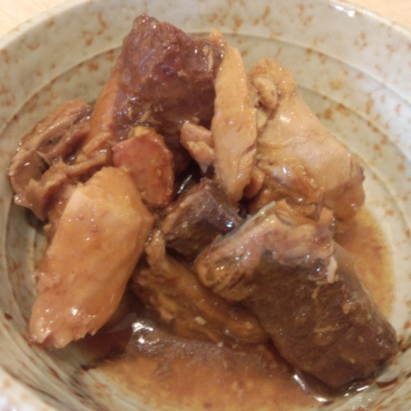 マグロ血合い煮込み(たつみ )