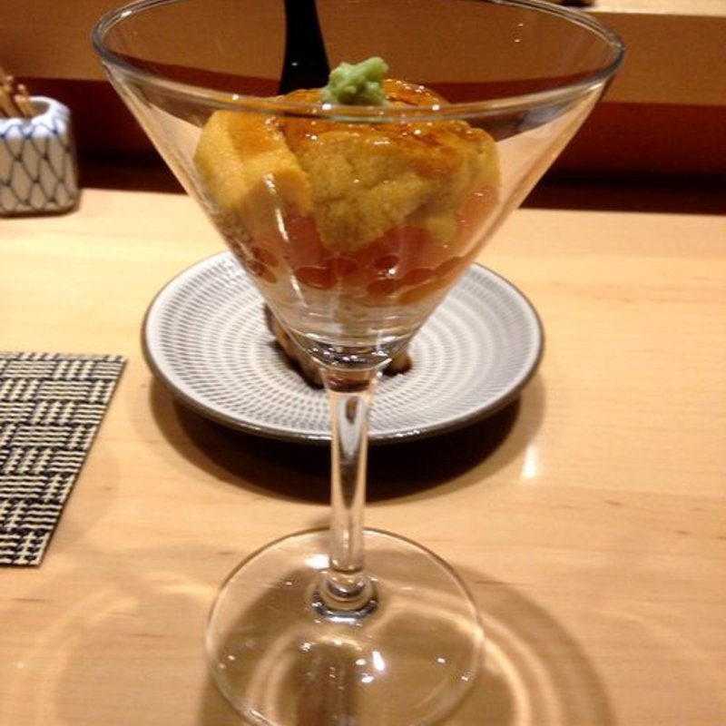 うにといくらの寿司(たつみ寿司岩田屋本館店)