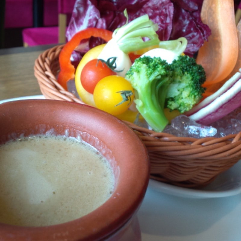 かご盛り野菜のバーニャカウダ(タパス ブランコ みなとみらい店 （Tapas Blanco）)