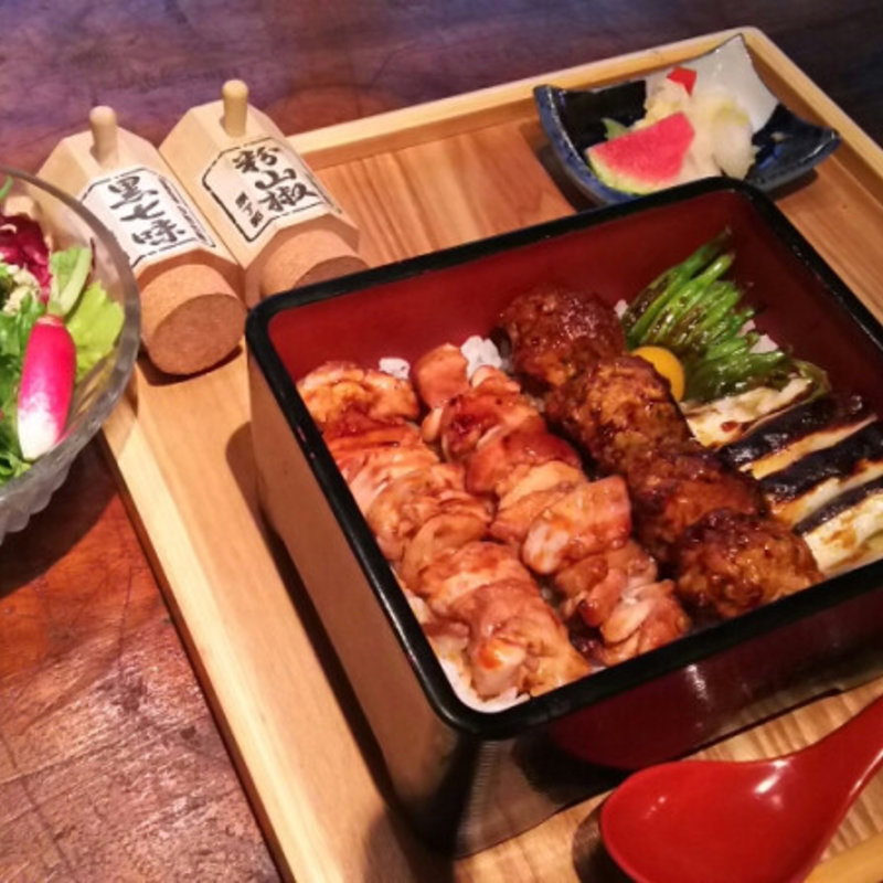 焼鳥重（平日限定）(たまや 吉祥寺)