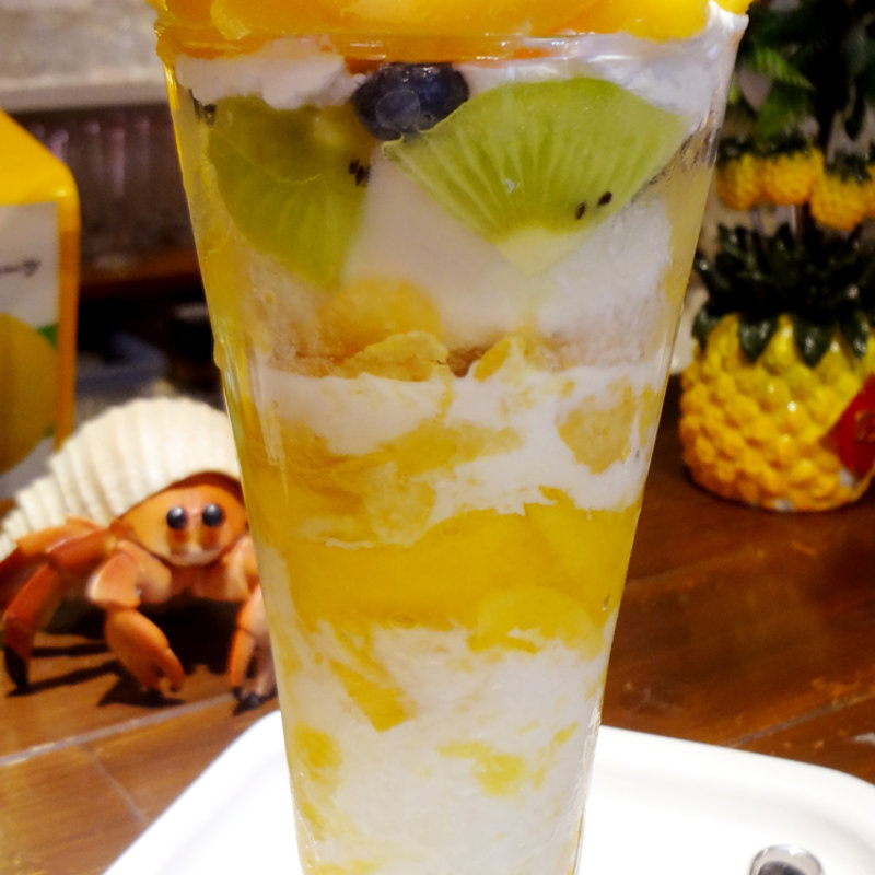 マンゴーパフェ(タマル （TAMARU）)