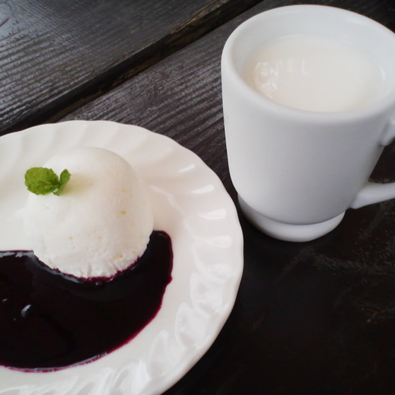 ケーキセット(チーズハウス·ヤルゴイ)