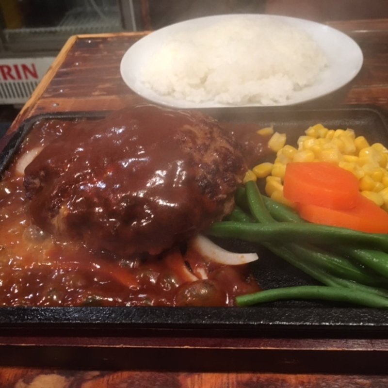 ハンバーグ(チェロキー)