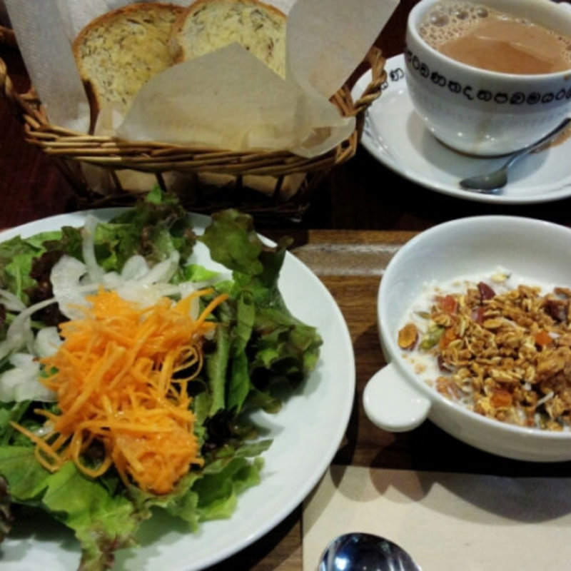 ﾓｰﾆﾝｸﾞｾｯﾄ(チャイブレイク （chai break）)