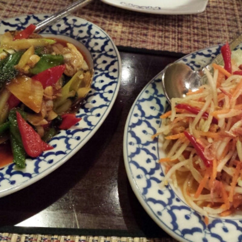 アサリの炒めもの&パパイヤのサラダ(チャオタイ 渋谷東口店 )