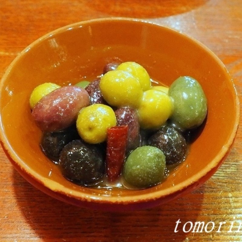 オリーブ盛り合わせ(チャボーラ （ｃｈａｂｏｌａ）)