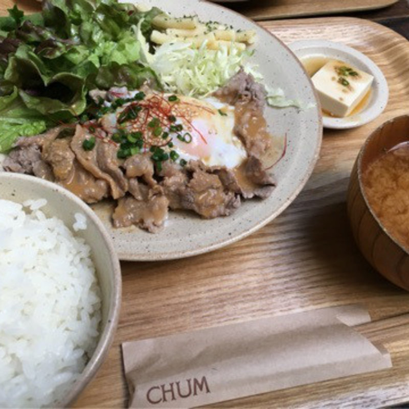 牛しゃぶしゃぶ定食(チャムアパートメント （CHUM APARTMENT）)