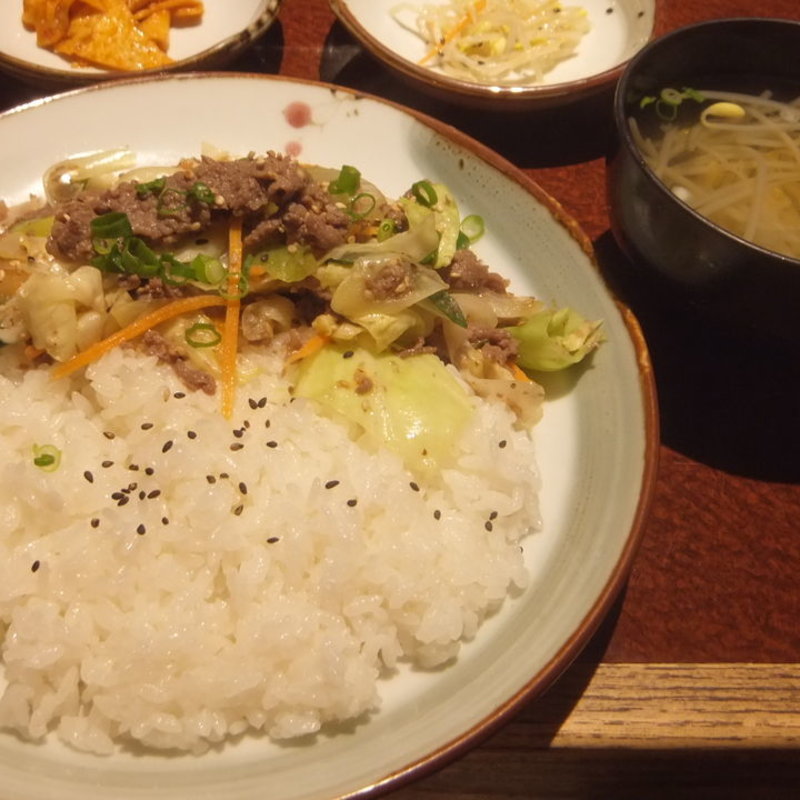 プルコギ丼(チャムナム家)