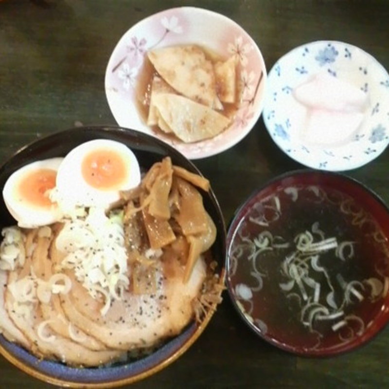 チャーシュー丼(つかさ )