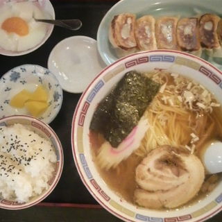 餃子定食(つかさ )