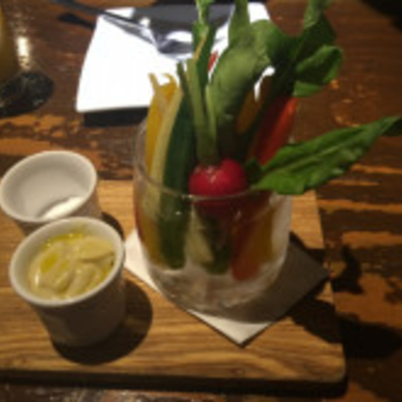 生野菜の盛り合わせ(Tucusi (ツクシ))