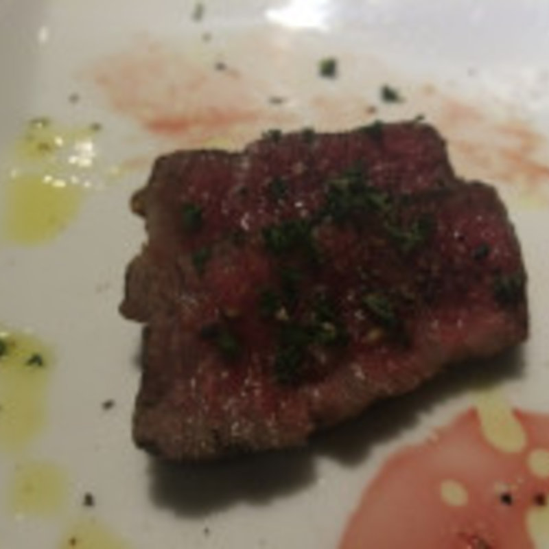 黒毛和牛(Tucusi (ツクシ))