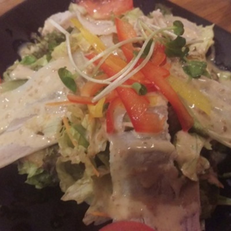 ごまたっぷり黒ブタ冷しゃぶサラダ(つくし)