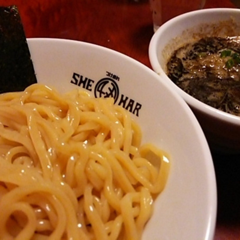 黒のつけ麺（大盛り）(つけめんSHE-HAR )
