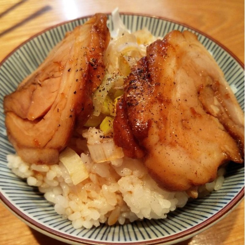 肉めし(つじ田 飯田橋店)