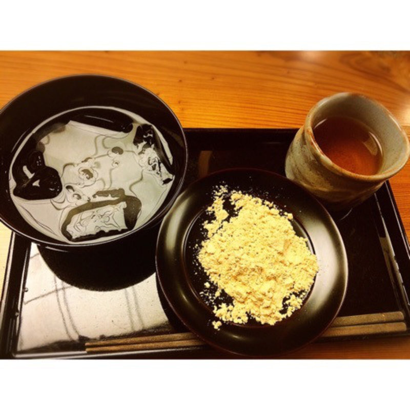 本葛もち 香りきなこ 吉野産本葛粉 (加賀棒茶付き)(つぼみ )