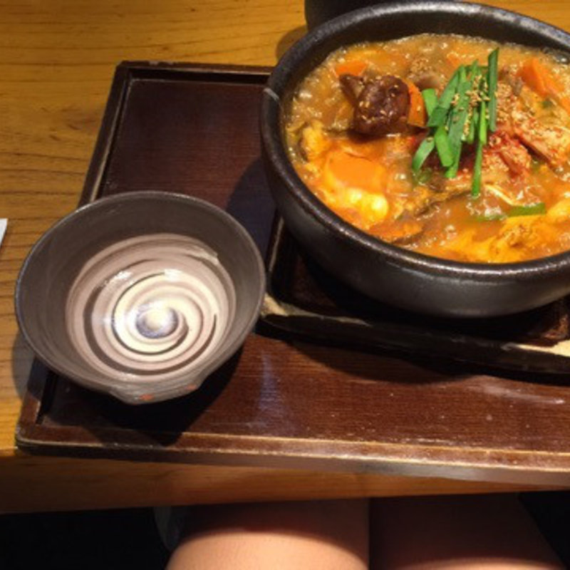 すじ肉のチゲのおうどん(つるとんたん　宗右衛門町店)