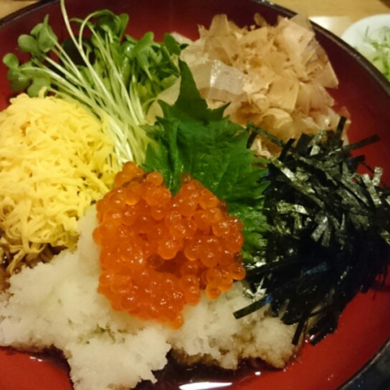 いくらおろしうどん(つる岡)