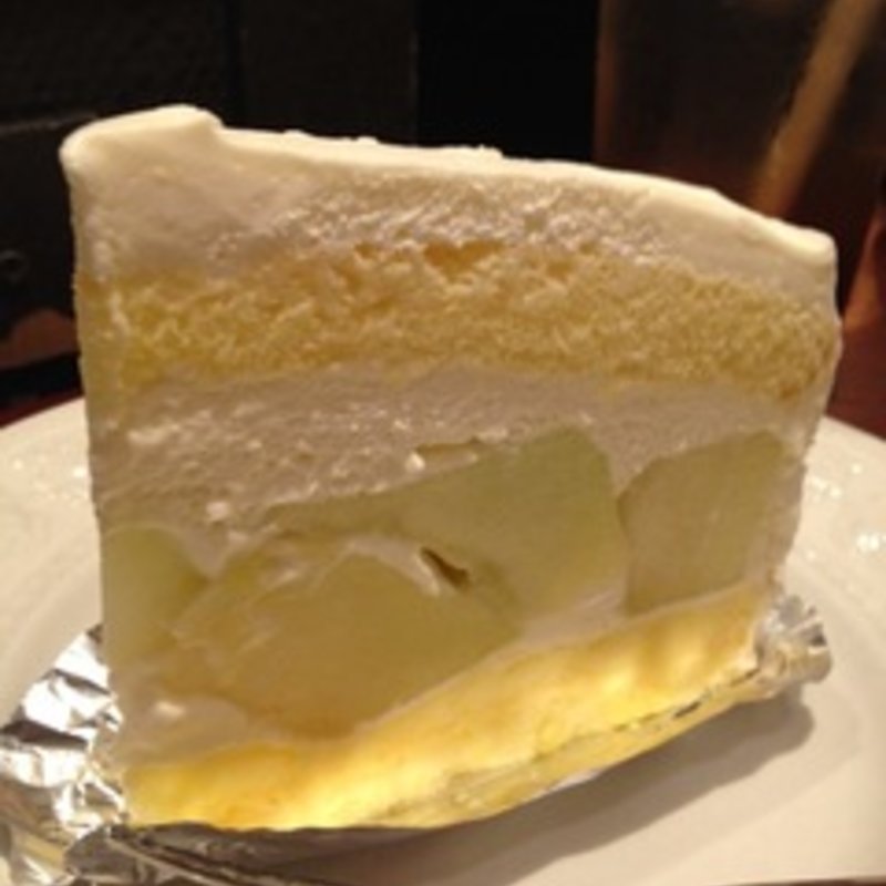 季節限定のメロンのプレミアムドーム(ティーハウス リプトン ポルタ店 )