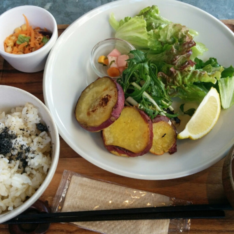 魚の塩麹焼き定食(daylight kitchen)
