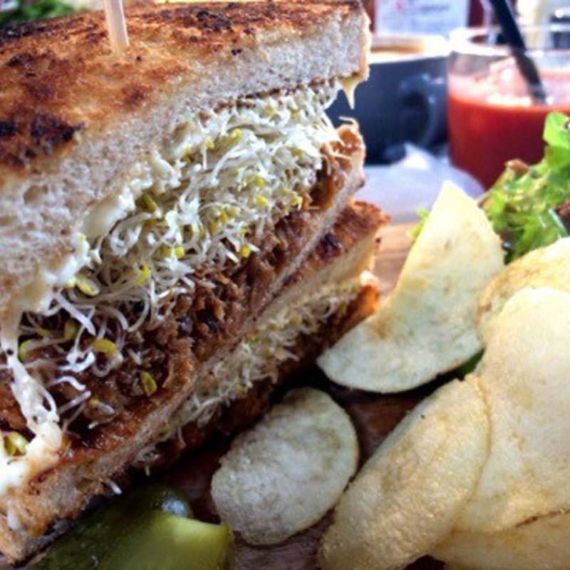 BBQポークサンドウィッチ(デウス エクス マキナ HARAJYUKU （Deus Ex Machina）)