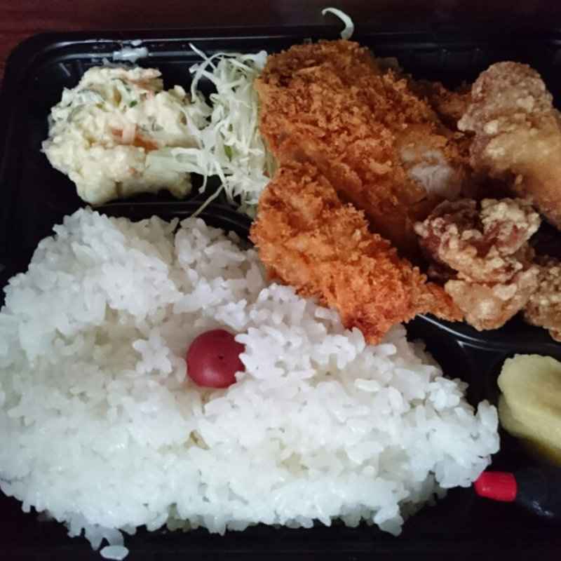 とんかつ&唐揚げ弁当(デカ弁別府駅前本舗)