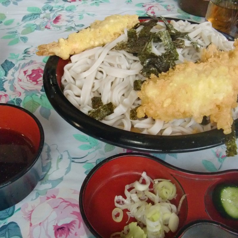 ざるそば(でこぼこ道 )