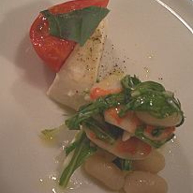 カプレーゼ　海老と白インゲン(イタリア料理テシマ)