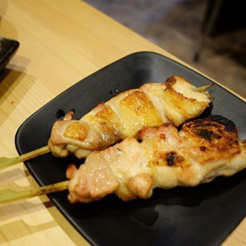 もも(居酒屋 焼き鳥 てっつん)